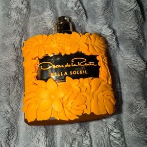 Oscar de la Renta Bella Soleil Body Oil - Bright Yellow Floral Design